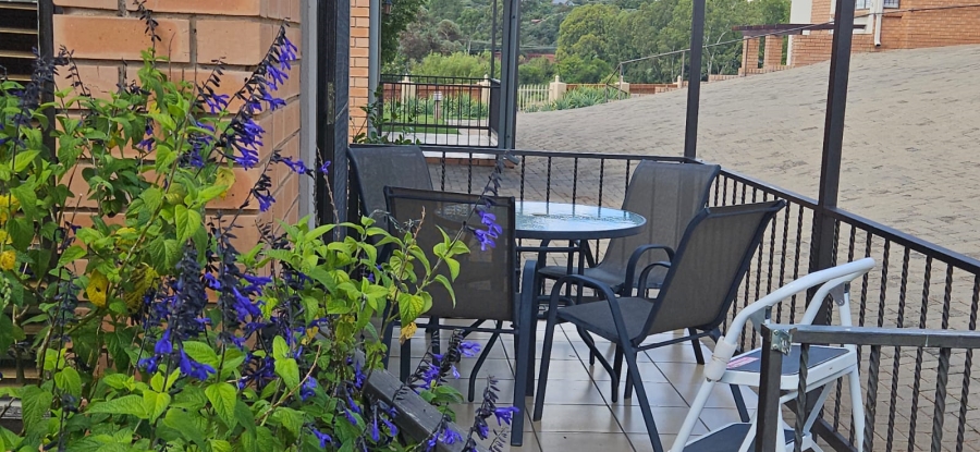 1 Bedroom Property for Sale in Langenhovenpark Free State